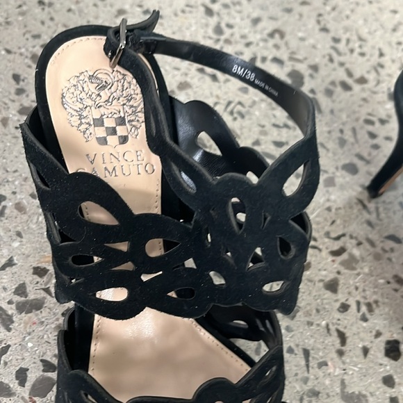 Vince Camuto suede leather filigree sandals size 8 - Picture 2 of 7